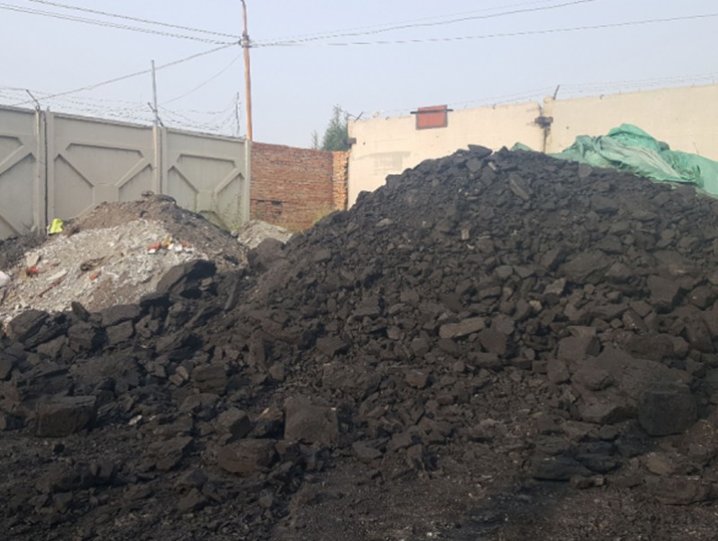 Тусгай зөвшөөрөлгүйгээр түүхий нүүрс хэрэглэсэн зөрчилд шийтгэл ногдууллаа