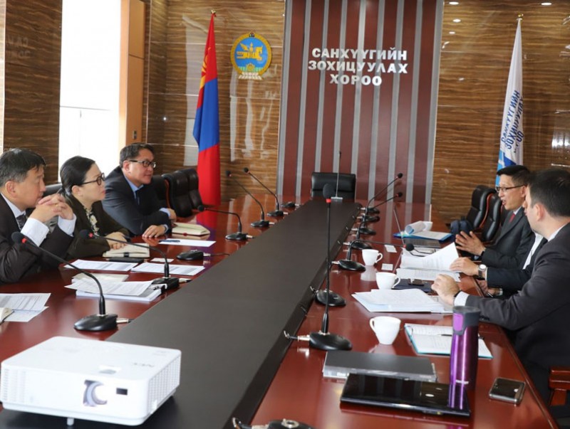 СЗХ-ны дарга Азийн хөгжлийн банкны төлөөлөлтэй уулзлаа