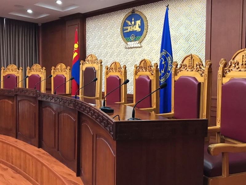 Үндсэн хуулийн цэцийн дунд суудлын хуралдаан болно