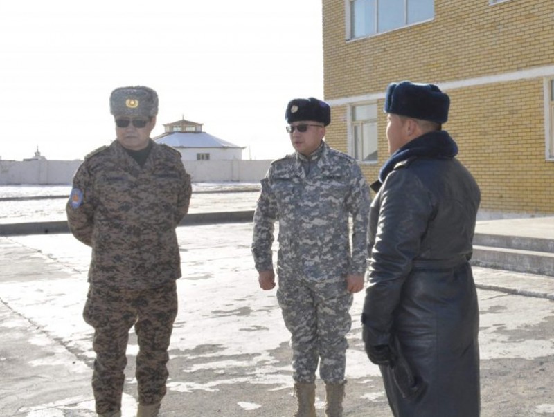 Алба хаагчдын ажиллах орчин, нөхцлийг сайжруулахыг үүрэг болгов