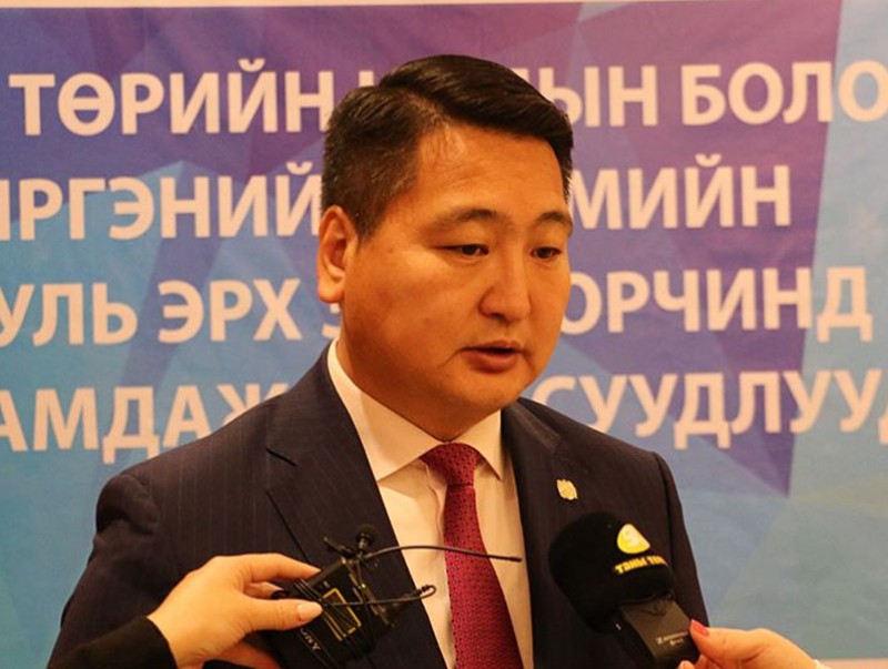 С.Мөнхчулуун: Улс төрийн нам, нэр дэвшигч хувиасаа болон хандиваар мөнгө цуглуулж сонгуульд оролцох нь байж болохгүй