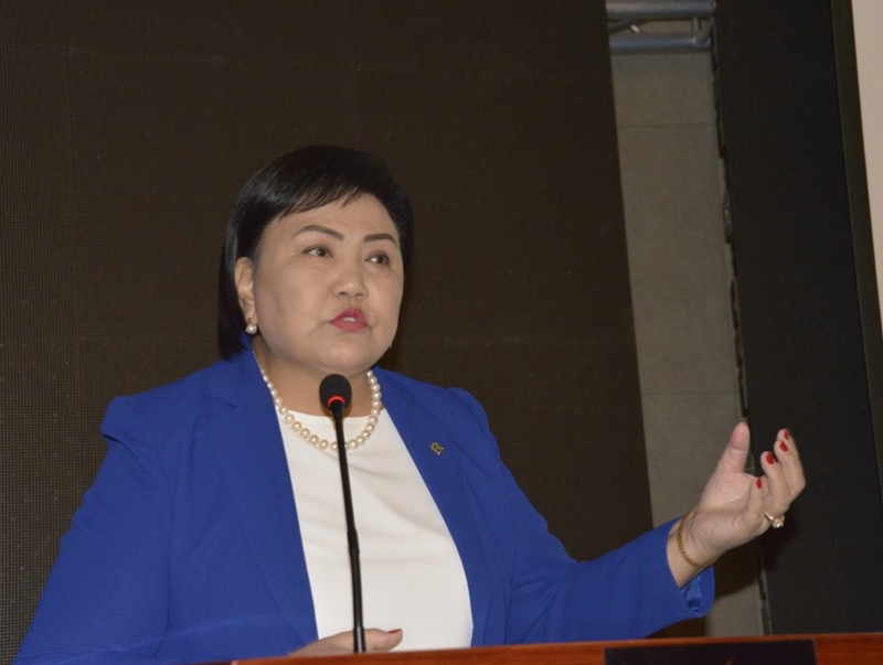 “Өрх толгойлсон эмэгтэйчүүдийн хөдөлмөр эрхлэлтийн байдал, өрхийн орлогыг нэмэгдүүлэх талаар авах арга хэмжээ” сэдэвт хэлэлцүүлэг боллоо