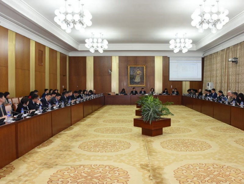 Хэт олон байгаа хөгжлийн бодлого, төлөвлөлтийн баримт бичгүүдийг цомхон, уялдаатай болгох хэрэгтэй гэлээ