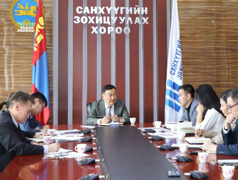 СЗХ-ны дарга Д.Баярсайхан хөрөнгийн зах зээлийн оролцогч байгууллагуудын төлөөлөлтэй уулзлаа