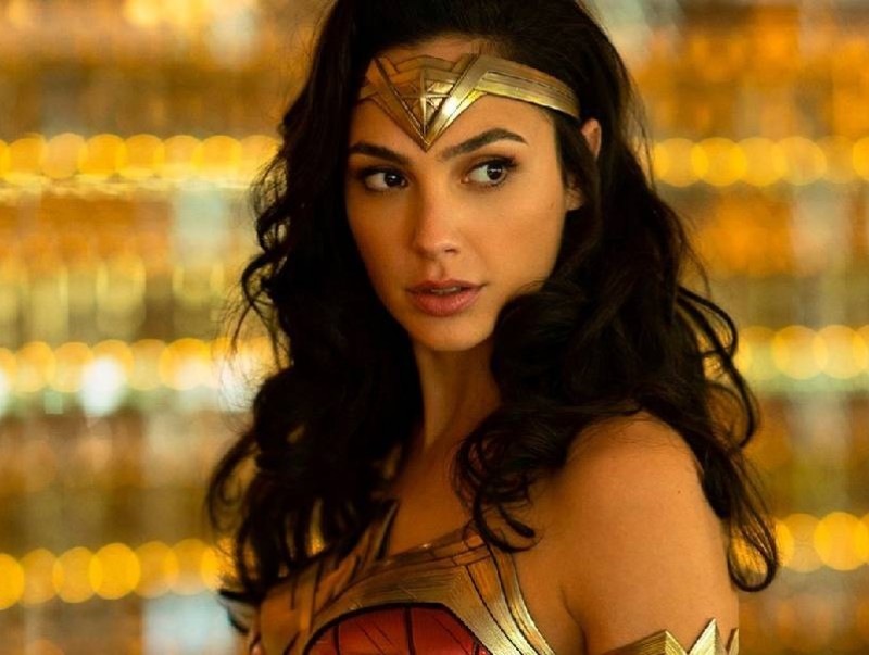 "Wonder woman" киноны хоёрдугаар ангийн трейлэр цацагдлаа