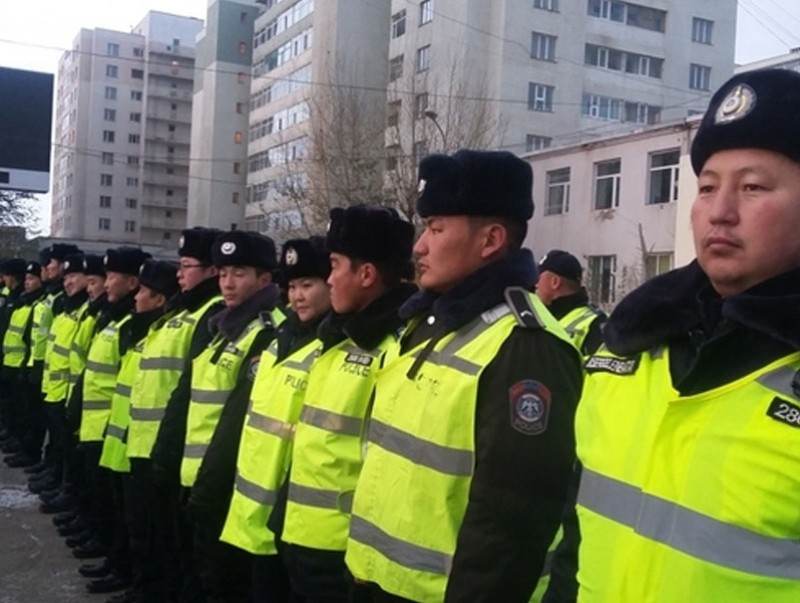 Цагдаа, дотоодын цэргийн алба хаагчид өндөржүүлсэн бэлэн байдалд шилжлээ