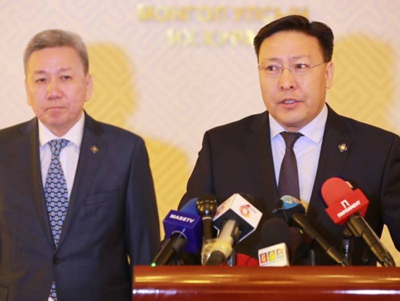 ШИНЭ нам 750 тэрбум төгрөгийг нийт ахмадад тэгш хүртээх нь зүйтэй гэв