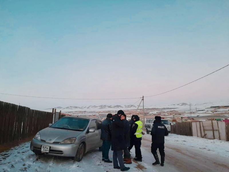 Нэн ховор хойлог шувууг агнаж, худалдаалах гэж байсан этгээдүүдийг баривчиллаа