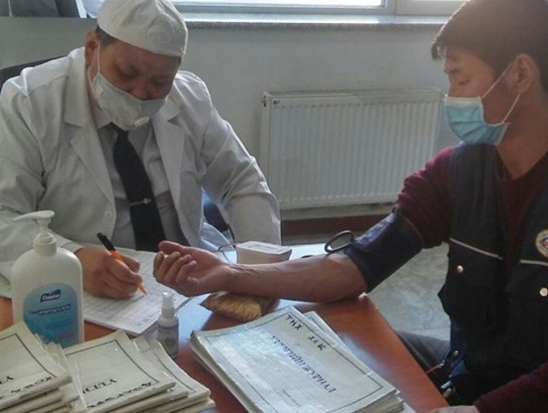 Жолооч болон зорчигчдод зориулсан зөвлөмжийг тээврийн хэрэгслүүдэд байршуулж байна