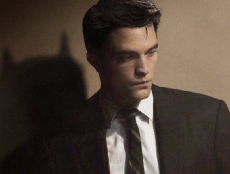 Роберт Паттинсоны Бэтмэний өмсгөлтэй анхны бичлэг цацагдлаа