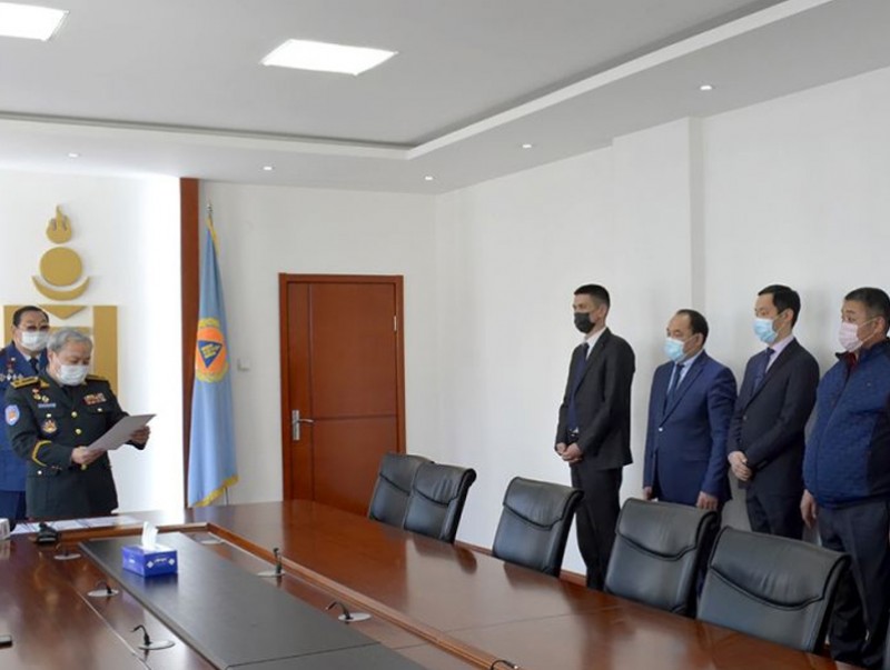 Ард иргэд, аж ахуйн нэгж, байгууллагууд сэтгэлийн хандив илгээсээр байна