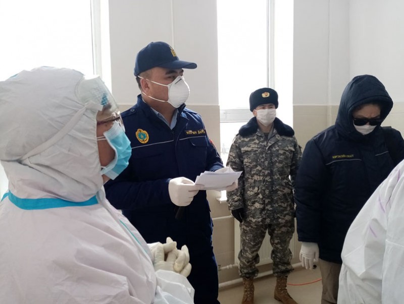 Мэргэжлийн хяналтын ерөнхий газраас ирсэн ажлын хэсэг Цагааннуур боомтод ажиллалаа