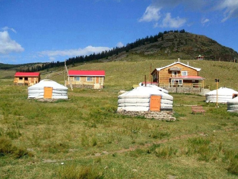 Амралт, жуулчны бааз, саун, фитнессийн үйл ажиллагаа нээгдэж эхэллээ