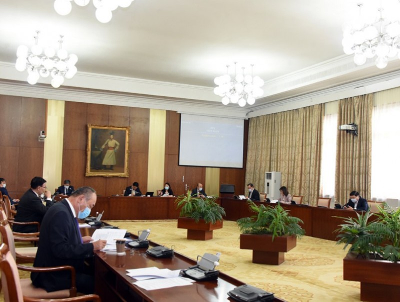 ЭЗБХ: “Монгол Улсын эдийн засаг, нийгмийг 2019 онд хөгжүүлэх үндсэн чиглэл”-ийн биелэлтийг хэлэлцлээ