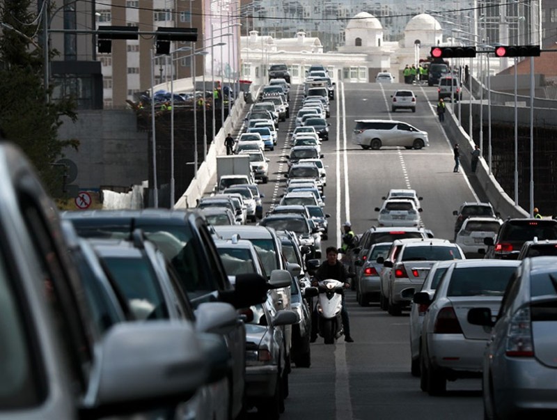 Улсын дугаар нь 5, 0-ээр төгссөн тээврийн хэрэгсэл эзэмшигчид энэ сард татвараа төлнө үү