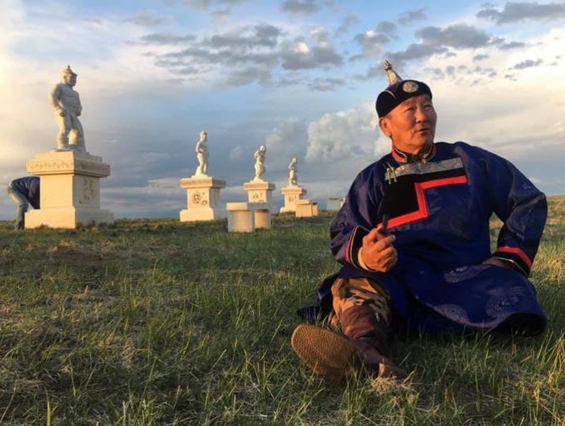 Дорнод аймагт бөхийн таван төрлийн хөшөө бий болжээ