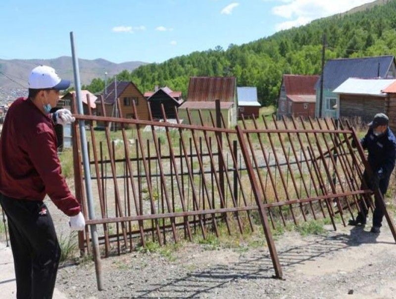 Болзошгүй эрсдэлээс сэргийлж орц, гарц чөлөөлөх ажлыг зохион байгуулаа
