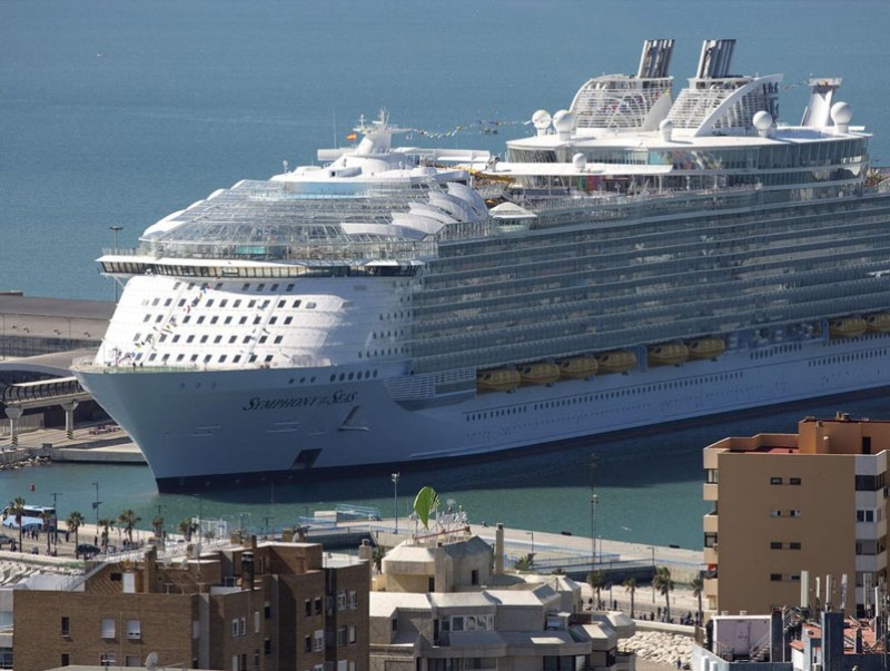Дэлхийн хамгийн том аяллын хөлөг "Symphony Of the Seas"