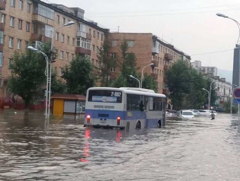 Үер усны аюулаас урьдчилан сэргийлэхийг анхааруулж байна
