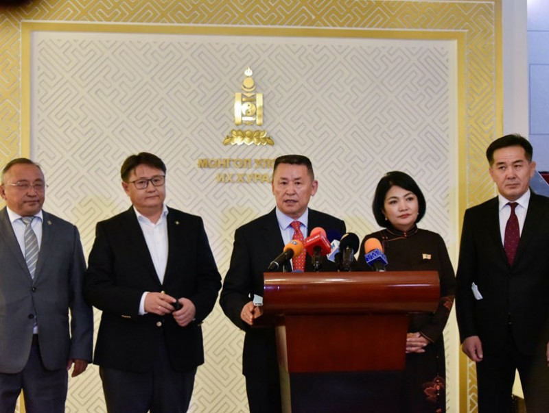 “Баруун бүсийн байгаль орчныг хамгаалах, агаар, хөрсний бохирдлыг бууруулах” лобби бүлэг байгуулагдлаа