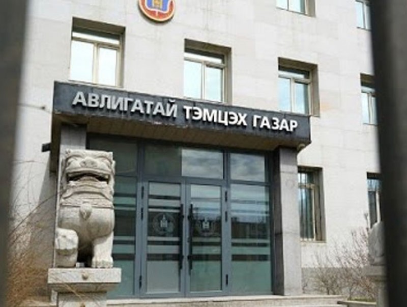 Эрүүгийн 4 хэргийг шүүхэд шилжүүлэх саналтай прокурорт шилжүүлэв