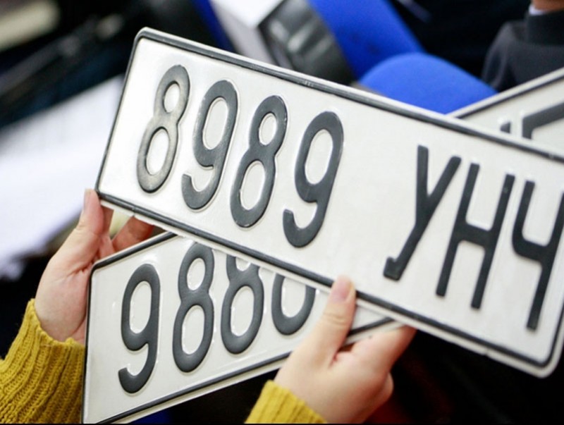 “Азын” гэх дугааруудыг шуурхай алба болон тохижилт үйлчилгээний машинуудад олгоно