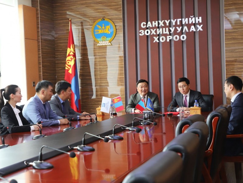 Эрсдэлд суурилсан хяналтын тогтолцоог сайжруулах хүрээнд хамтарч ажиллана