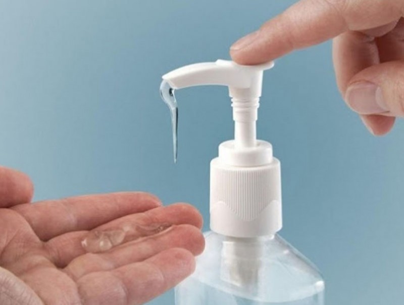 Спиртэн суурьтай гар халдваргүйжүүлэгчийг хэрэглэж хэвшээрэй