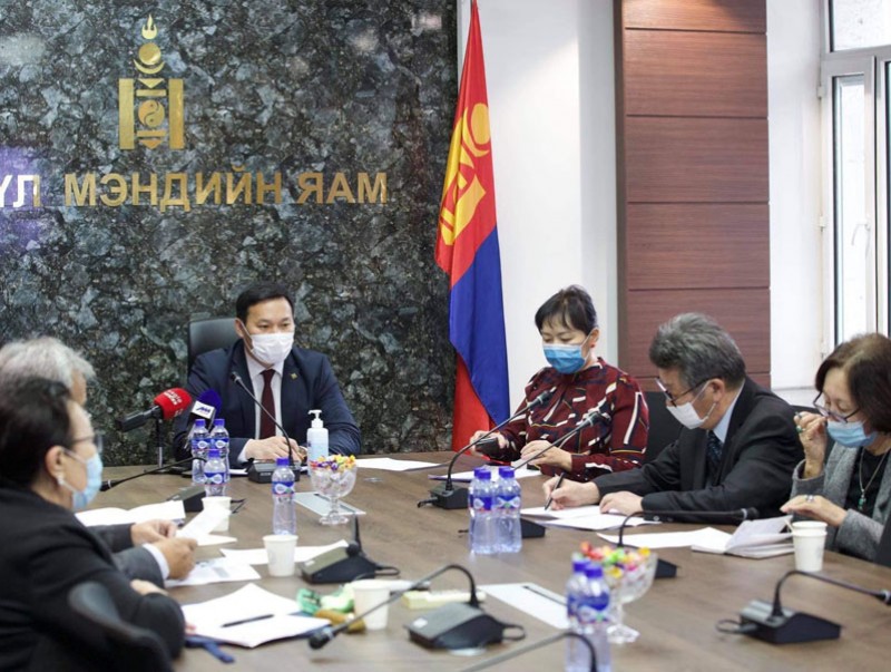 УОК эрдэмтдийн санал зөвлөмжөөр ажиллаж байна
