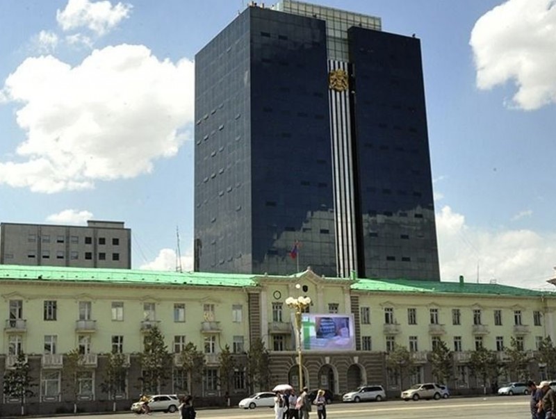 “Нийслэлийг 2021-2025 онд хөгжүүлэх таван жилийн үндсэн чиглэл” “Нийслэлийн Засаг дарга бөгөөд Улаанбаатар хотын Захирагчийн 2020-2024 оны үйл ажиллагааны хөтөлбөр”-ийн төсөлд санал авч байна