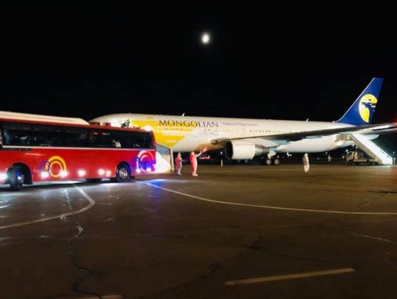 11 дүгээр сард төлөвлөж байсан нислэгүүдийг цуцлав