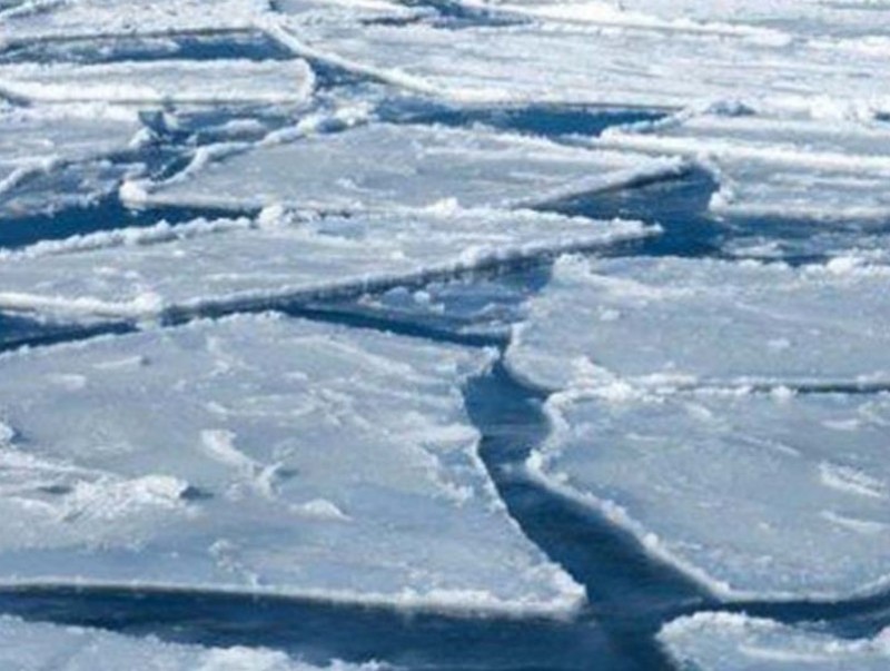 Гол, мөрний мөсөн дээгүүр зорчихгүй байхыг анхааруулж байна