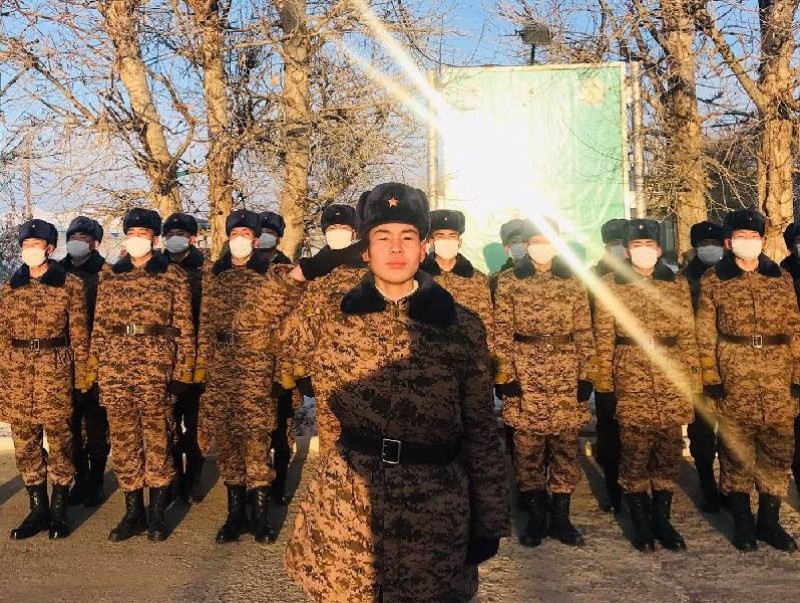 “Аавынхаа захиасыг биелүүлэхээр цэрэгт ирээд бүр тасгийн захирагч болж, цол нэмсэн”
