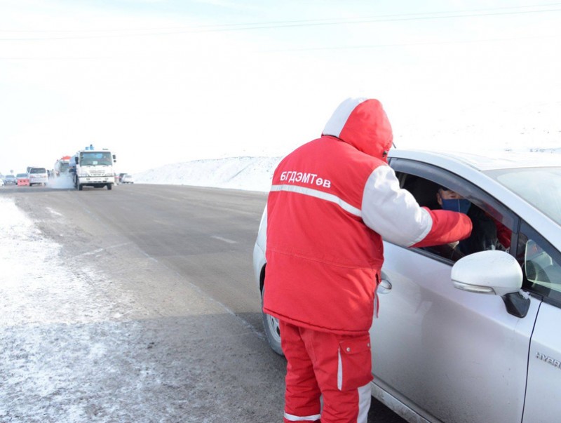 Өнгөрсөн 24 цагийн хугацаанд тээврийн хэрэгслээр 2421 зорчигч хотоос гарчээ