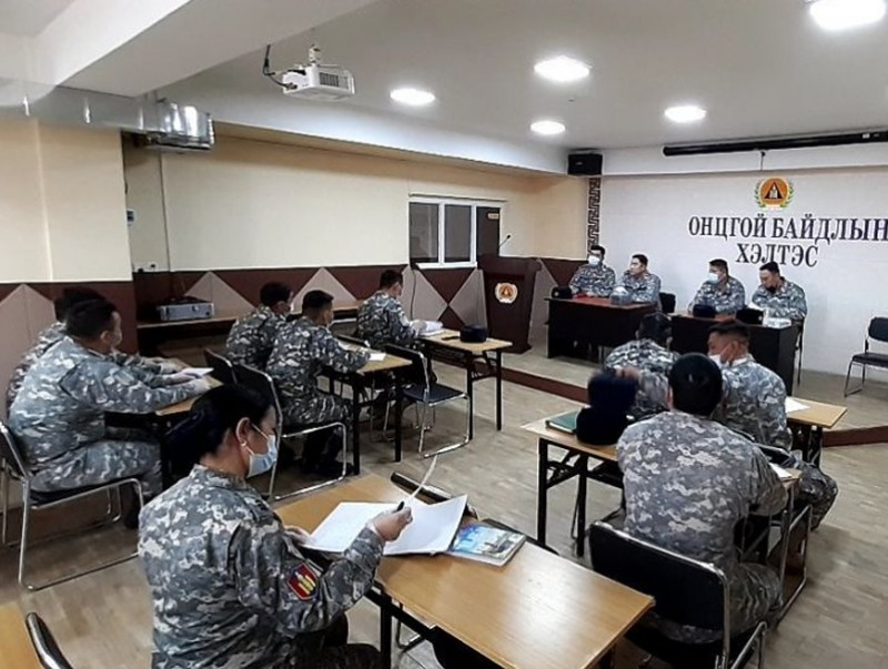 Үйл ажиллагаатай танилцаж, үүрэг чиглэл өглөө