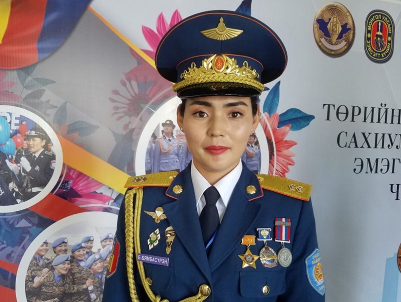 Монгол бахархал: Шүхэрчин аврагч, ахлагч Б.Бямбасүрэн