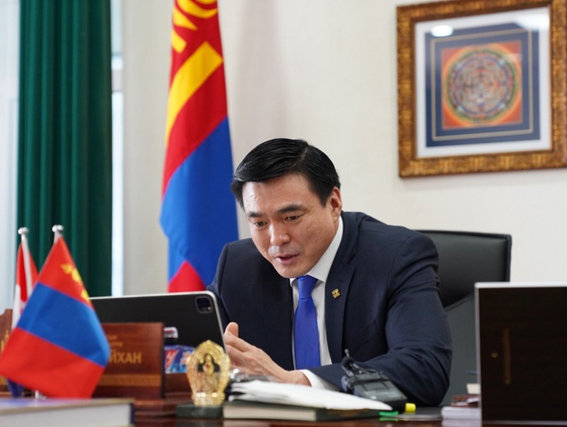КОВИД-19: Сэрэмжлүүлэх апплекшнийг хэрэглээнд нэвтрүүлнэ