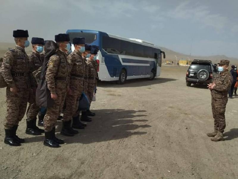 Халагдсан дайчид ахлагчийн болон цэргийн гэрээт албанд орох хүсэлтээ илэрхийлжээ
