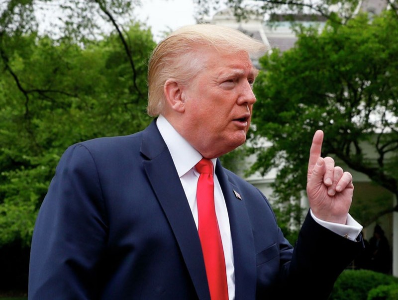Дональд Трамп Фэйсбүүк, Твиттер, Гүүгл компаниудын эсрэг шүүхдэхээ мэдэгдлээ