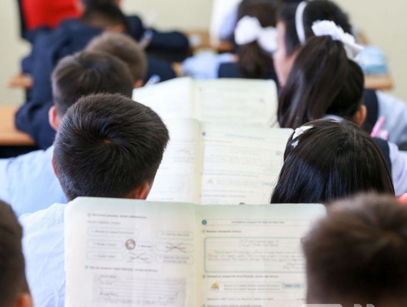 ЕБС-ийн сурагчдын 60 хувь нь хичээлээ бүрэн үзэж чадаагүй байна
