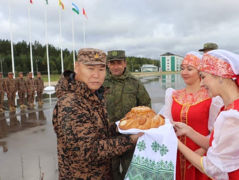Дайны жилүүдэд Монголын ард түмний тусламж, дэмжлэг ялалтын замд хөтлөх том хүч болсон гэв