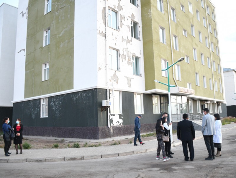 С.Энхболд: Алслагдсан сумд хүндэрч болзошгүй иргэдийг төвийн эмнэлэг рүү шилжүүлж, эмчилгээг цаг алдалгүй үзүүлэх хэрэгтэй