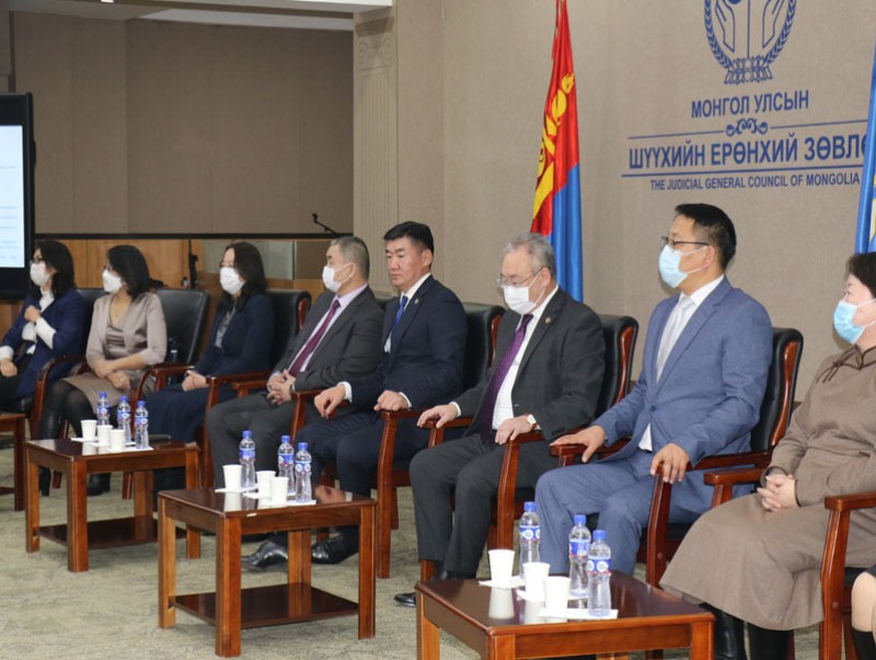 Шүүхийн ерөнхий зөвлөл бүрэн бүрэлдэхүүнээрээ ажиллаж эхэллээ