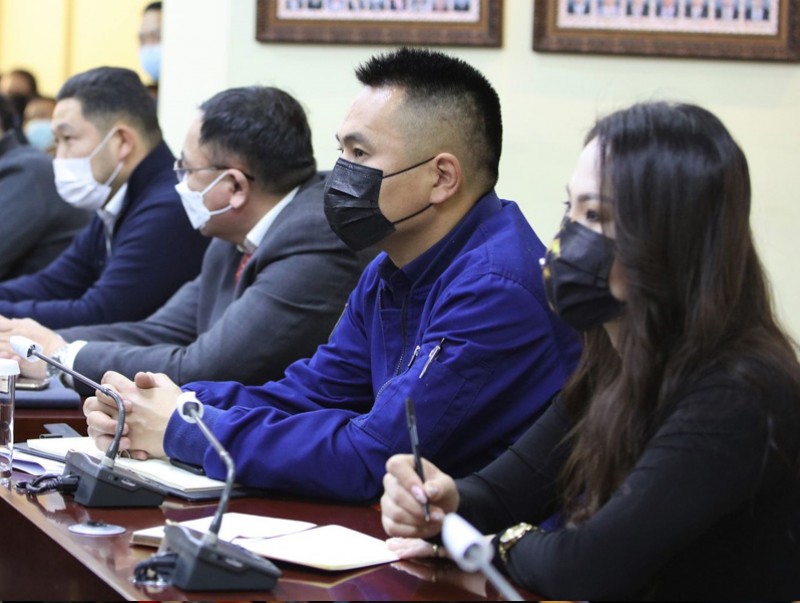 Зарим үйлчилгээ эрхлэхэд зөвшөөрөл шаардахгүй болсонтой холбоотойгоор мэргэжилтнүүд ойлголтоо нэгтгэв