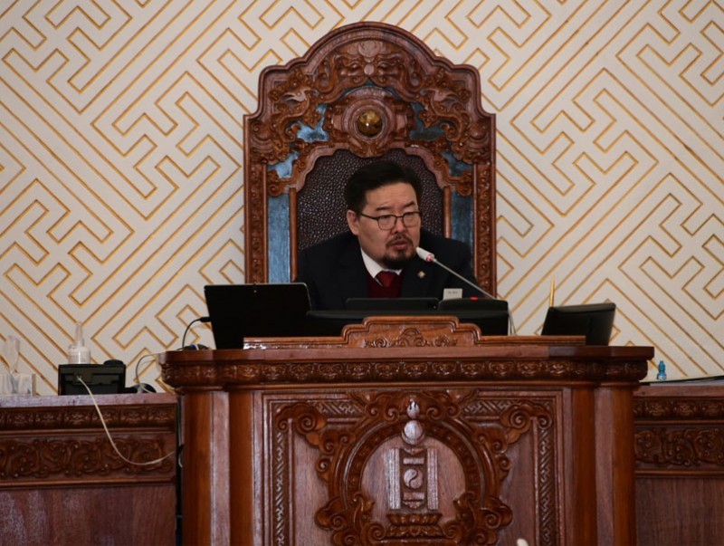 Төсвийн тодотголыг гурав дахь хэлэлцүүлэгт бэлтгүүлэхээр Төсвийн байнгын хороонд шилжүүллээ