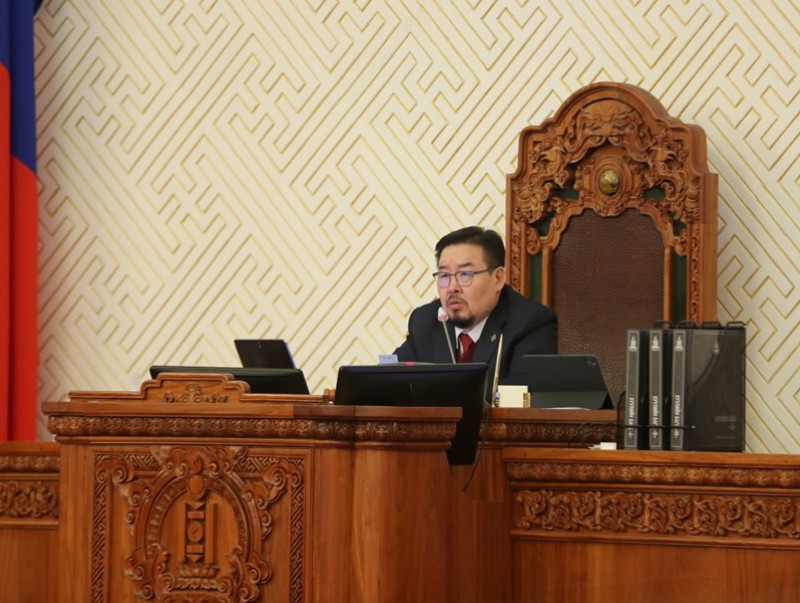 УИХ-ын 2022 оны ээлжит бус чуулганаар Төсвийн тодотгол хийх тухай хуулийн төслүүдийн нэгдүгээр хэлэлцүүлгийг хийв