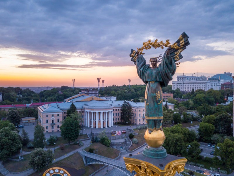 ОХУ болон барууны орнууд Украины асуудлаар санал хуваагдсан хэвээр байна