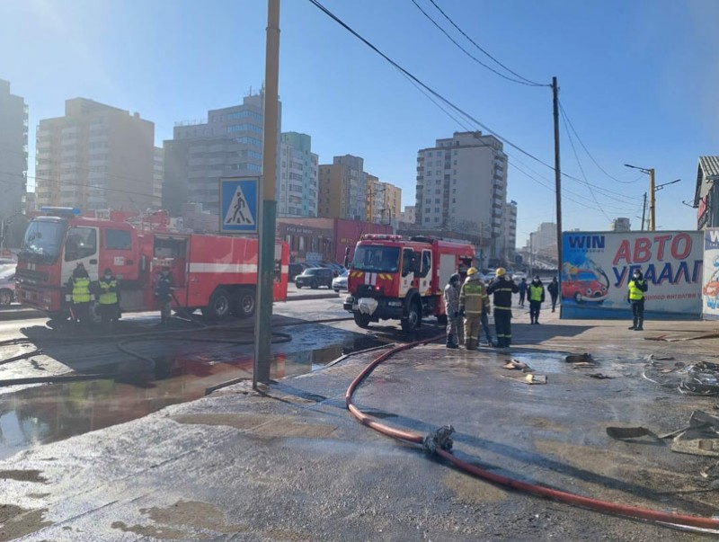 Авто засварт гарсан галыг шуурхай унтраалаа
