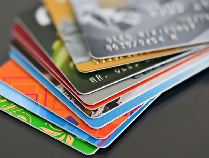 Монголбанк: Үндэсний брэнд ₮ картыг EMV чип технологид шилжүүллээ