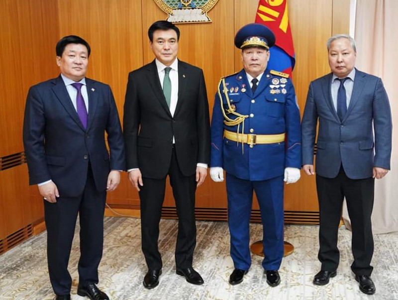 Аврагчдаас төрсөн 4 дэх гавьяатад хүндэтгэл үзүүллээ